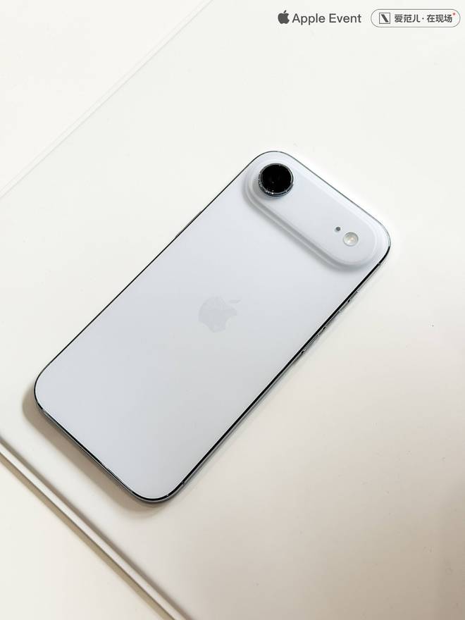场体验：Air 薄得不真实耳机强得不像话MG不朽情缘iPhone 17 全系现(图5)