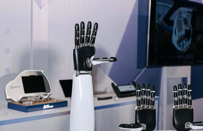 式入局机器人赛道官宣联手OpenAI不朽情缘游戏470亿市值果链巨头正(图4)