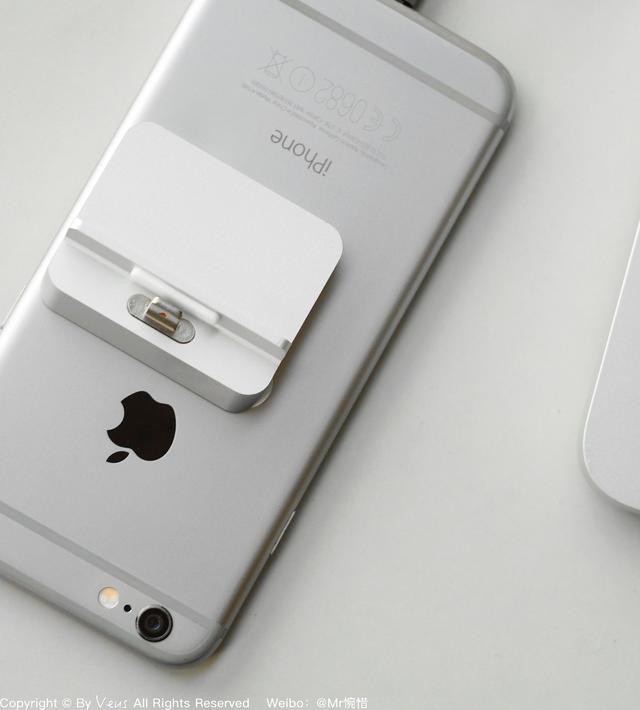 iPhone充电像放水杯一样简单不朽情缘电子游戏这个磁吸底座 让(图10)