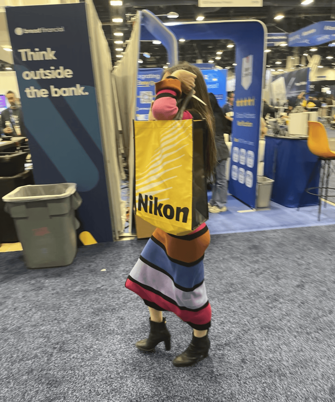 商占领了？我感觉它们的心态变了。。不朽情